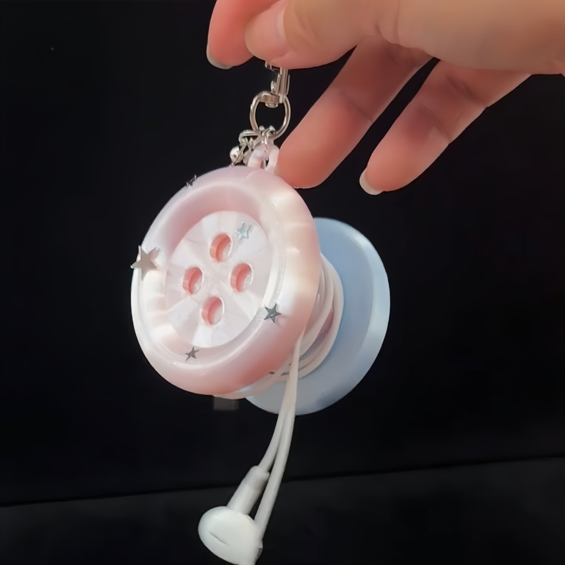 Cable Winder Keychain - 3Dかわいい丸型ボタンスターキーホルダーイヤホンケーブル巻き取り器ポータブルワイヤー収納オーガナイザーバッグペンダントギフト原宿デコレーション