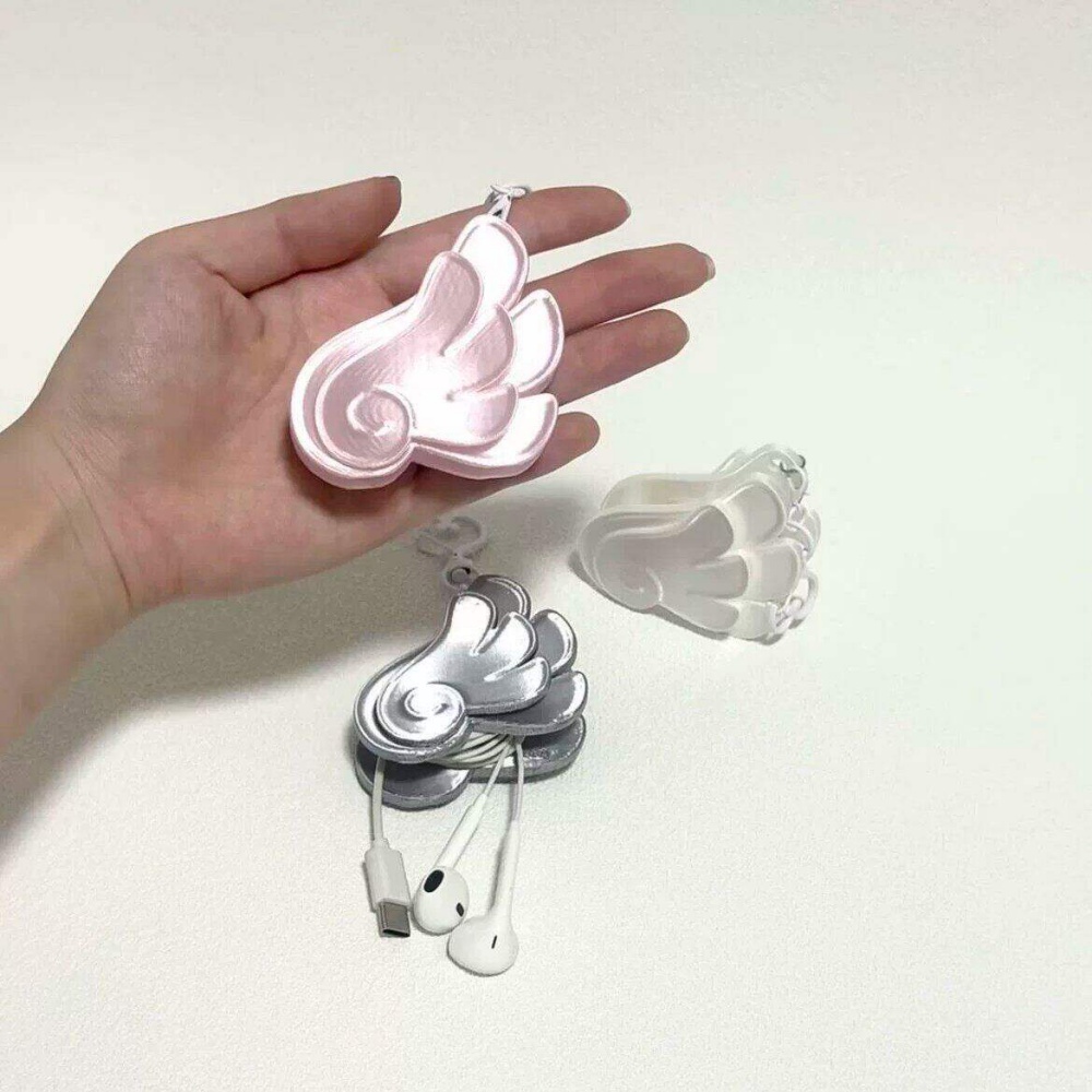 3Dプリント製エンジェルウィングケーブルワインダーキーチェー - Cable Winder Keychain のレビューと価格