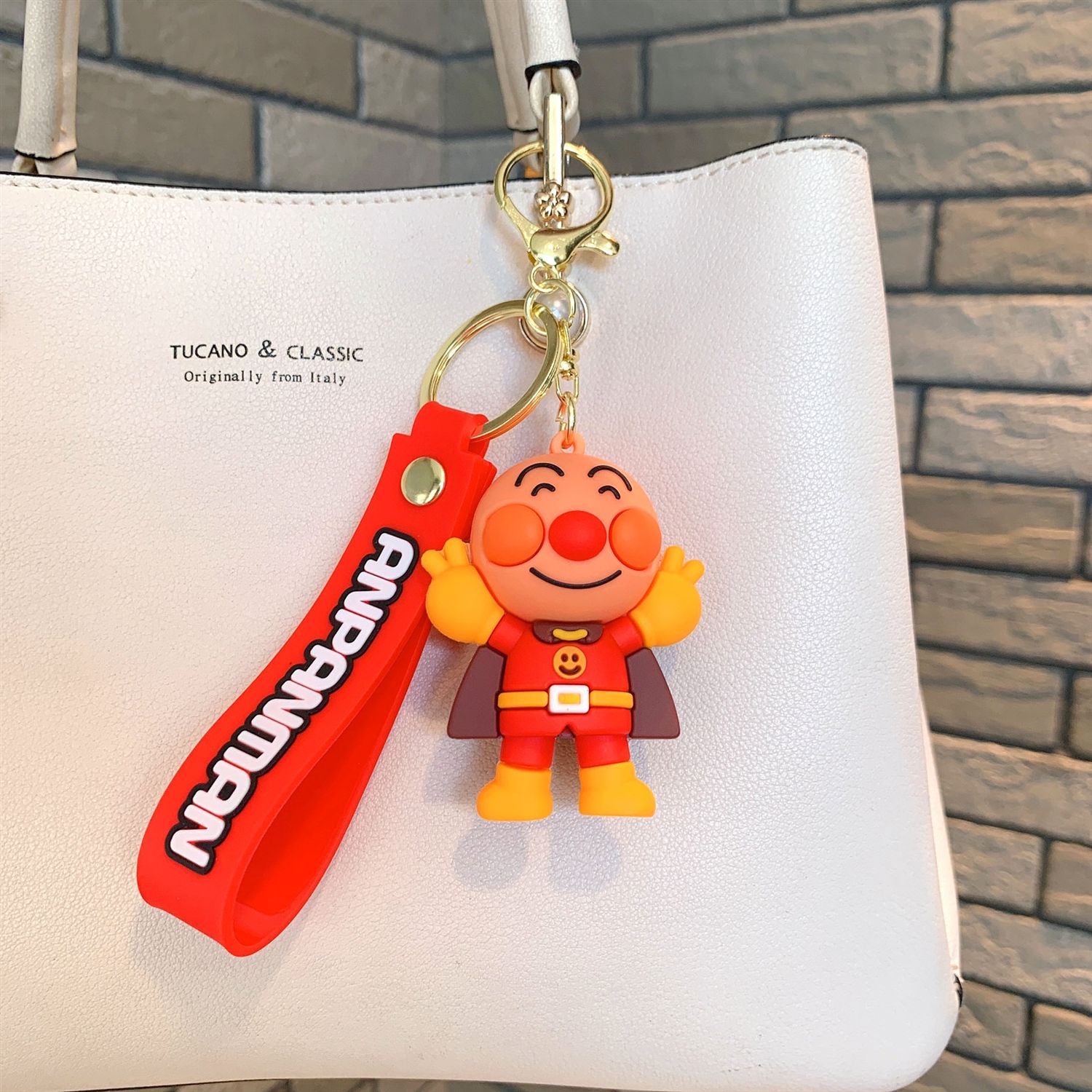 新しいアニメ「アンパンマン」キーホルダー、3Dシリコン製フィ - Carabiner Keychain のレビューと価格