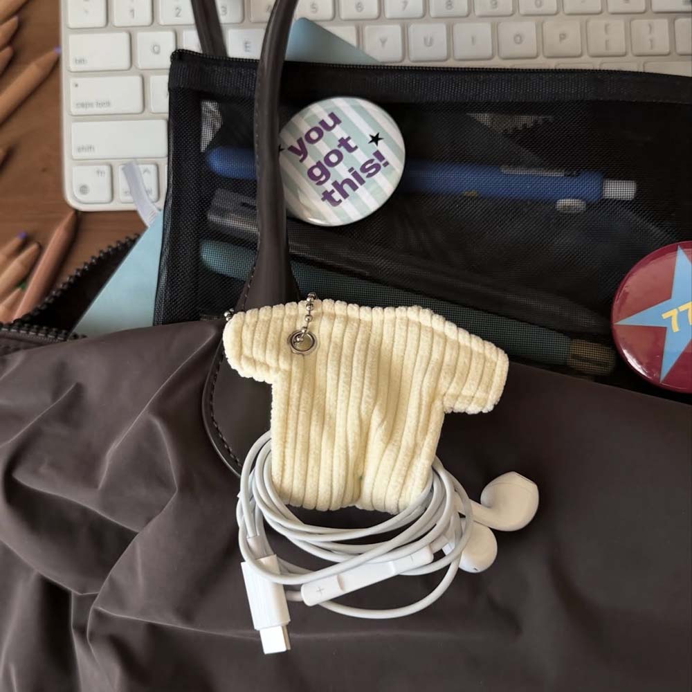 衣類型のケーブルオーガナイザーイヤホン収納ポーチデータコード - Cable Winder Keychain のレビューと価格