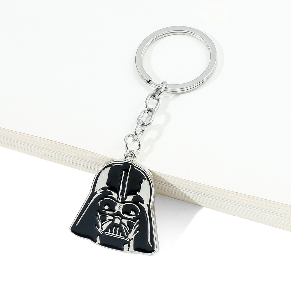 映画キャラクターヘルメットメタルペンダントキーホルダーレトロ - Carabiner Keychain のレビューと価格
