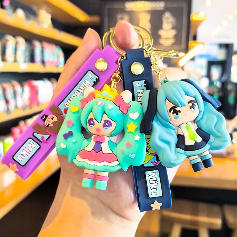 初音ミクキーホルダー漫画かわいいで楽しいインスタイルアニメ人 - Carabiner Keychain のレビューと価格